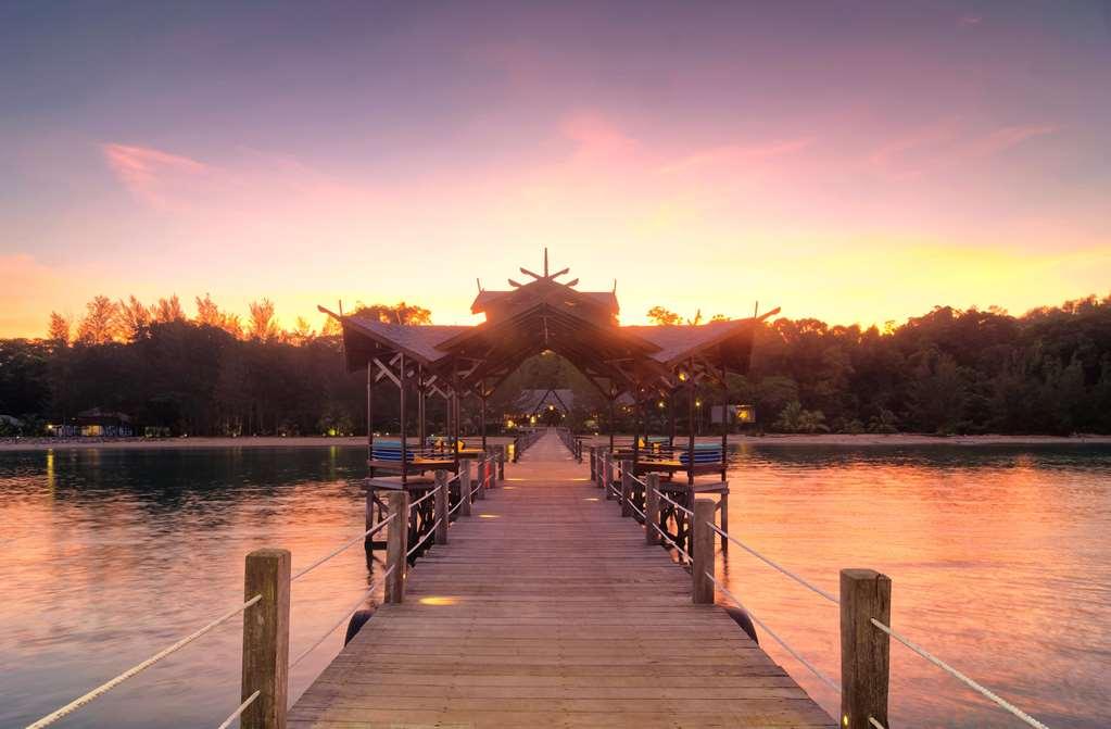 Borneo Eagle Resort Kota Kinabalu Exterior foto