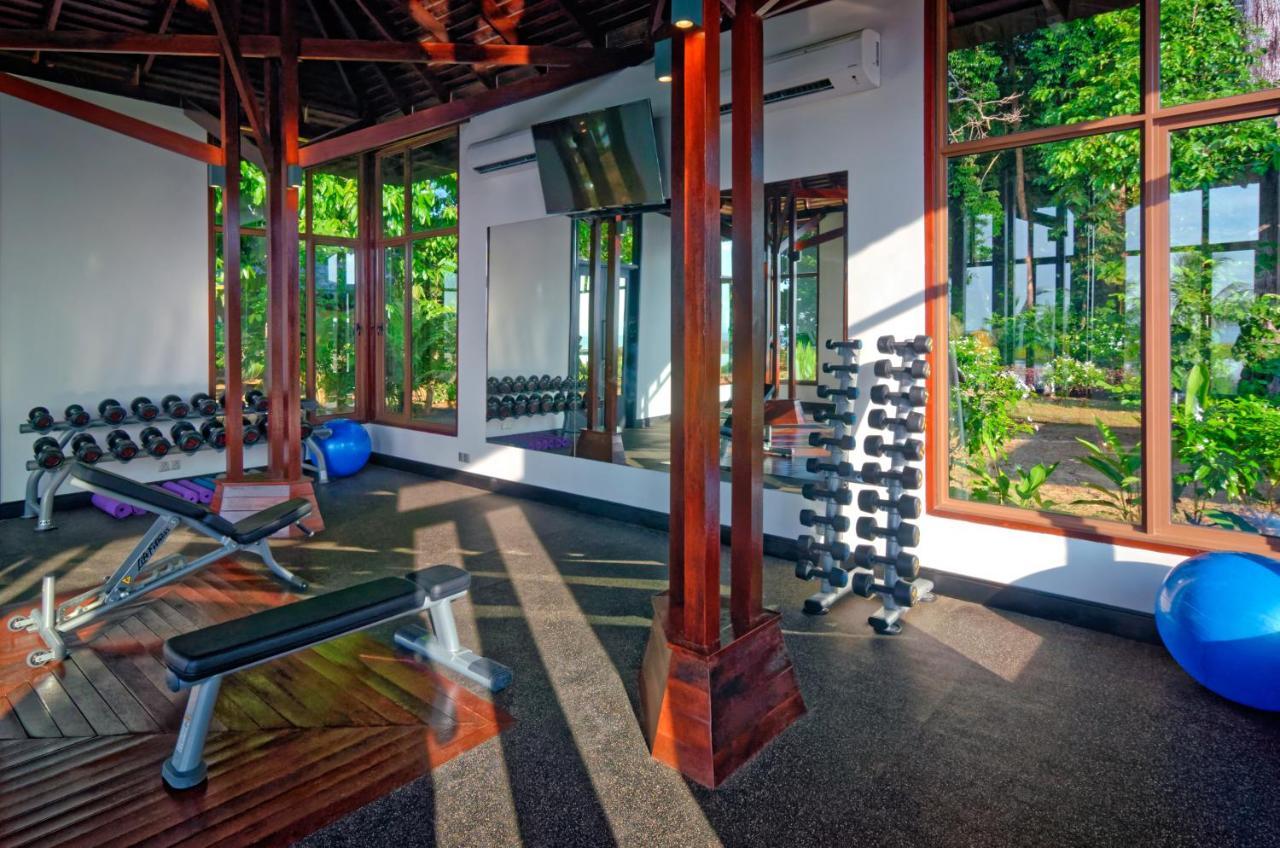 Borneo Eagle Resort Kota Kinabalu Exterior foto