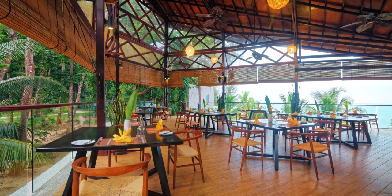 Borneo Eagle Resort Kota Kinabalu Exterior foto