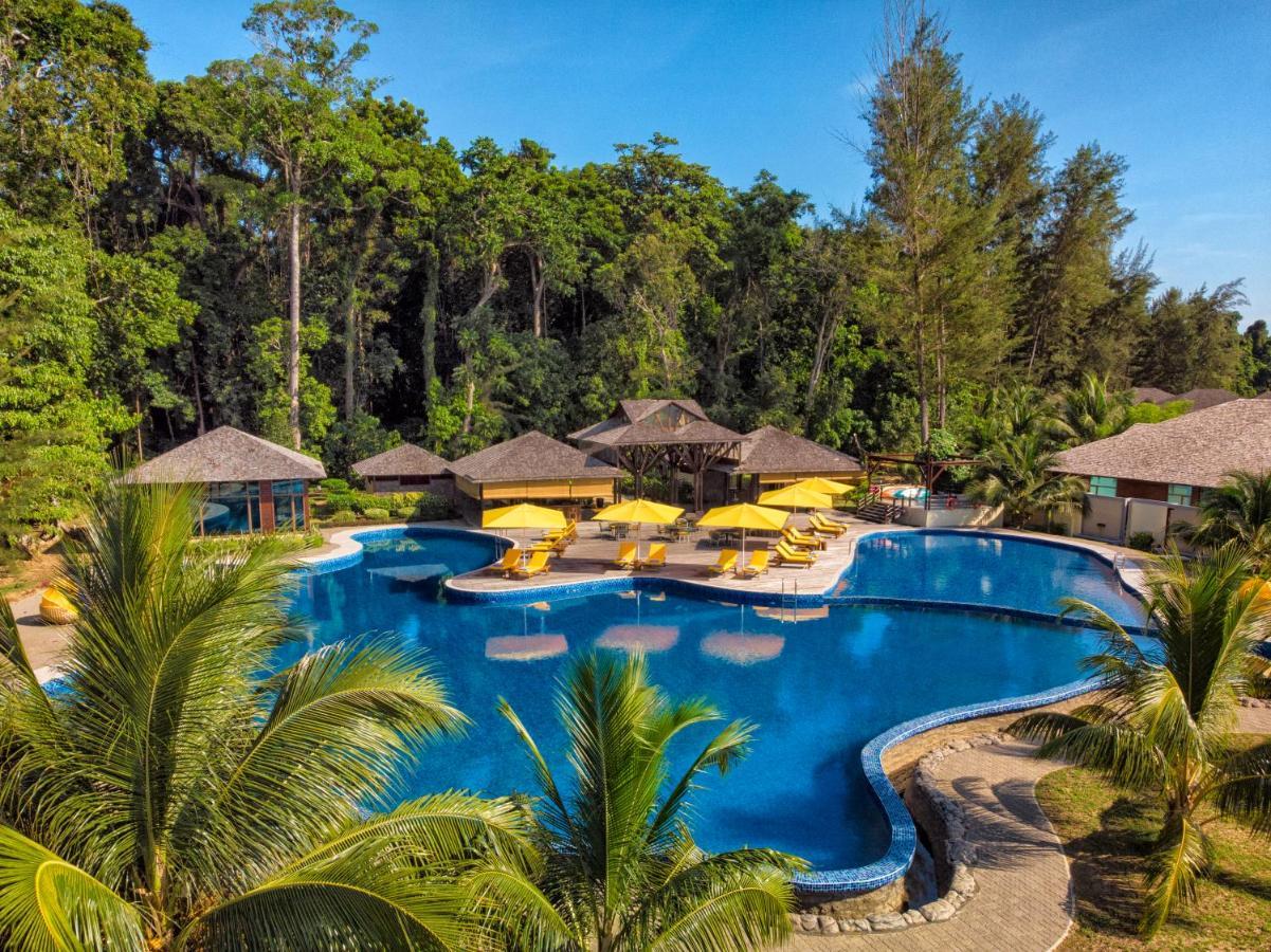 Borneo Eagle Resort Kota Kinabalu Exterior foto