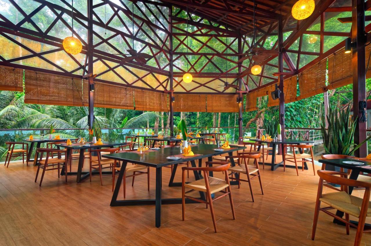 Borneo Eagle Resort Kota Kinabalu Exterior foto