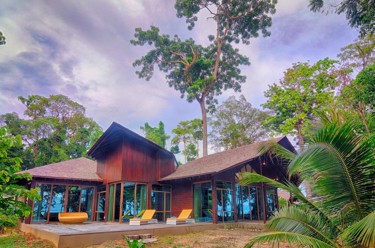 Borneo Eagle Resort Kota Kinabalu Exterior foto